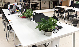 公司辦公區(qū) 公司辦公區(qū)